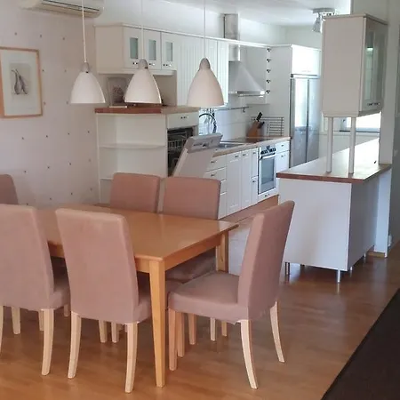 Holiday home Kotimaailma Naantali